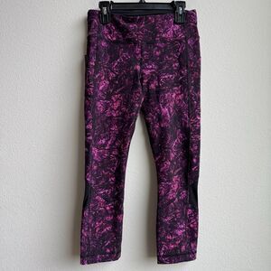 Lululemon Pace Rival Crop Full On Luxtreme 21" Undercurrent Pink / Black Size 4